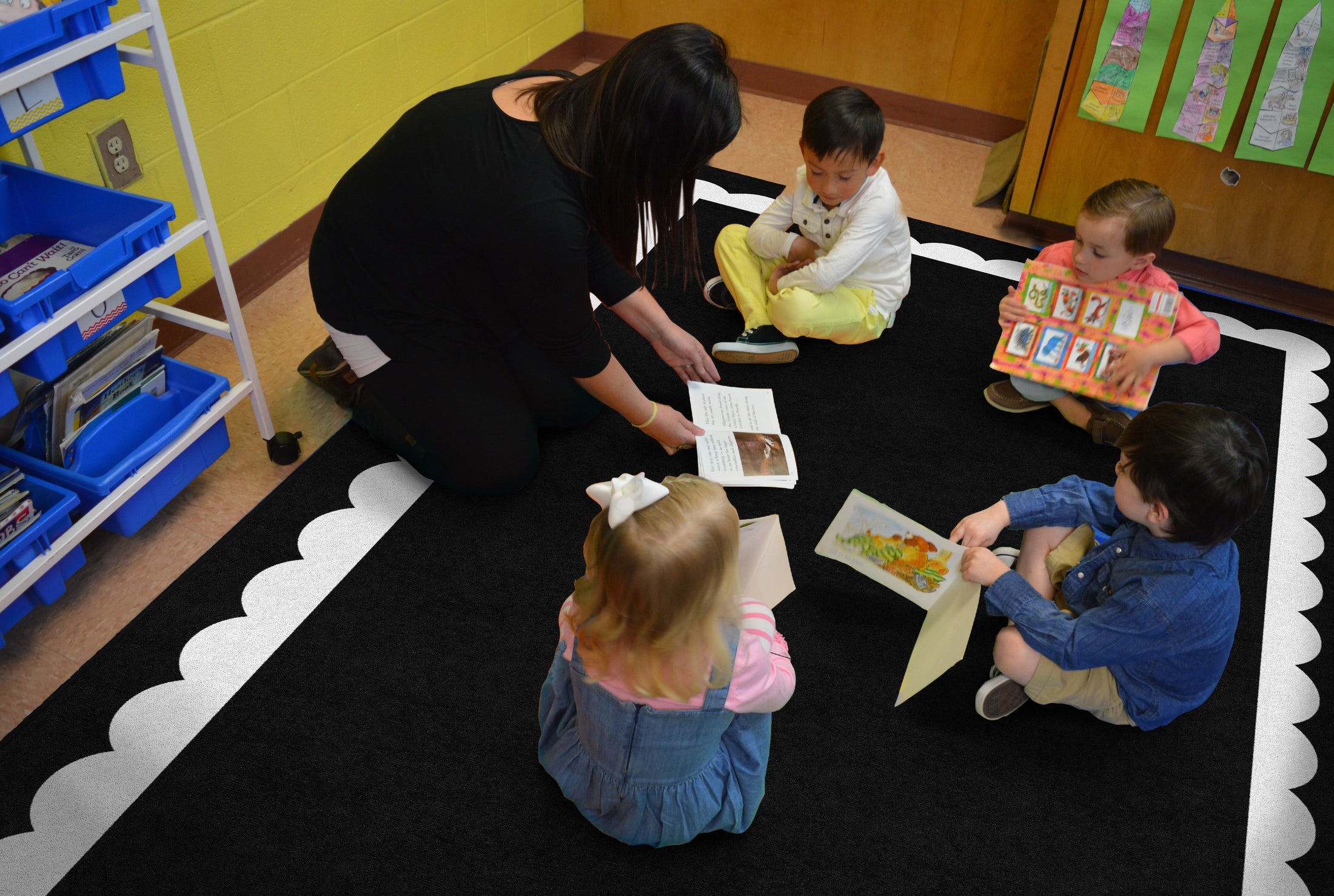 Black & White Scallop Classroom Rug by Schoolgirl Style