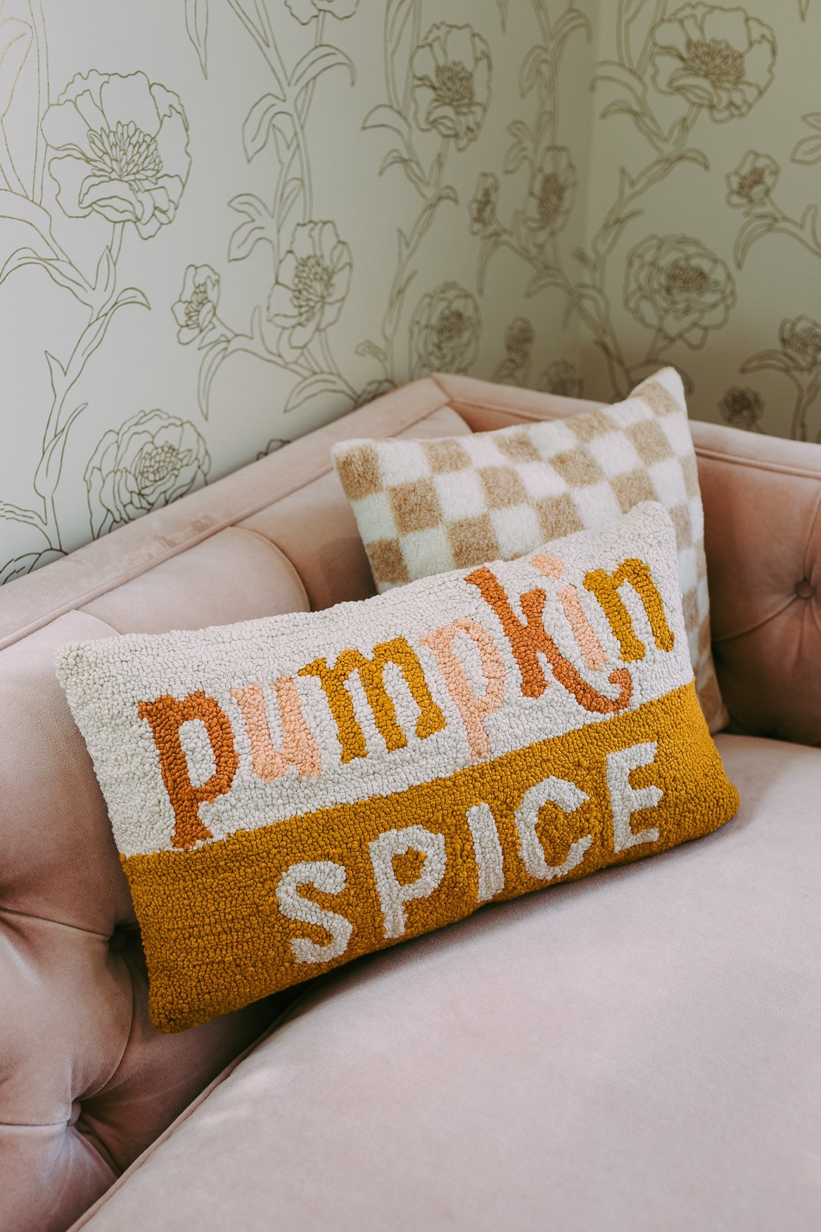 Pumpkin Spice Pillow │ Fall Home Decor